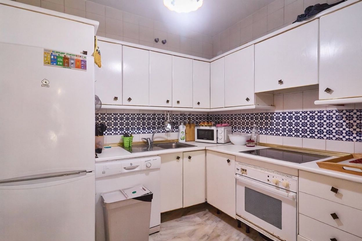 Appartement en première ligne de plage à Fuengirola — Cuisine