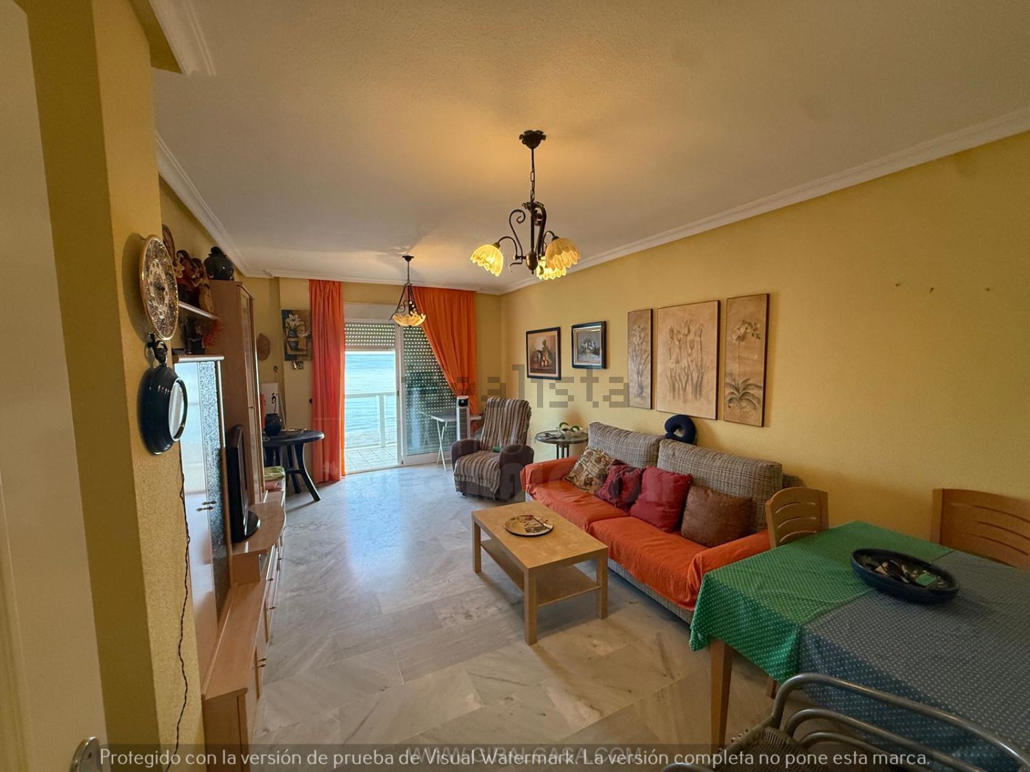 Wohnung zum Verkauf in direkter Strandlage in Fuengirola