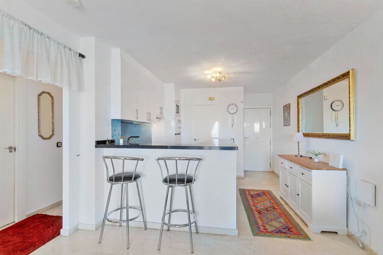 Appartement en première ligne de plage à Fuengirola — Séjour