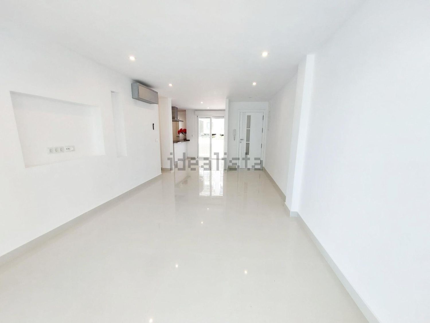 Apartamento à venda pé na areia em Fuengirola