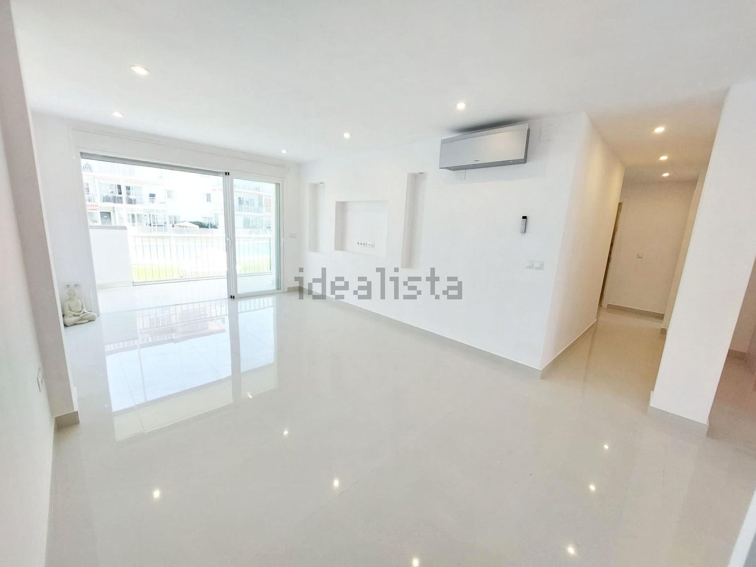 Apartamento à venda pé na areia em Fuengirola