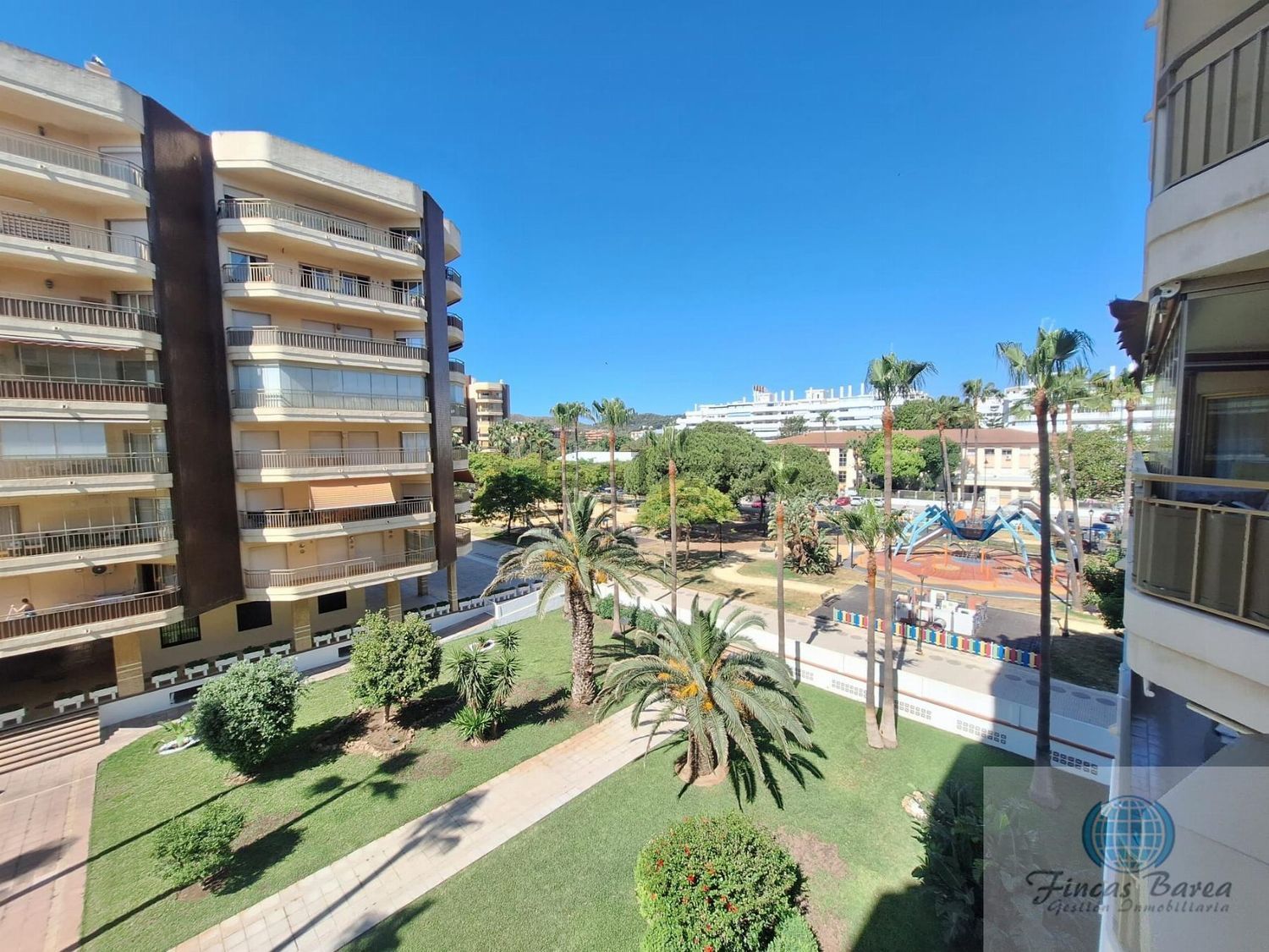 Apartamento à venda pé na areia em Fuengirola