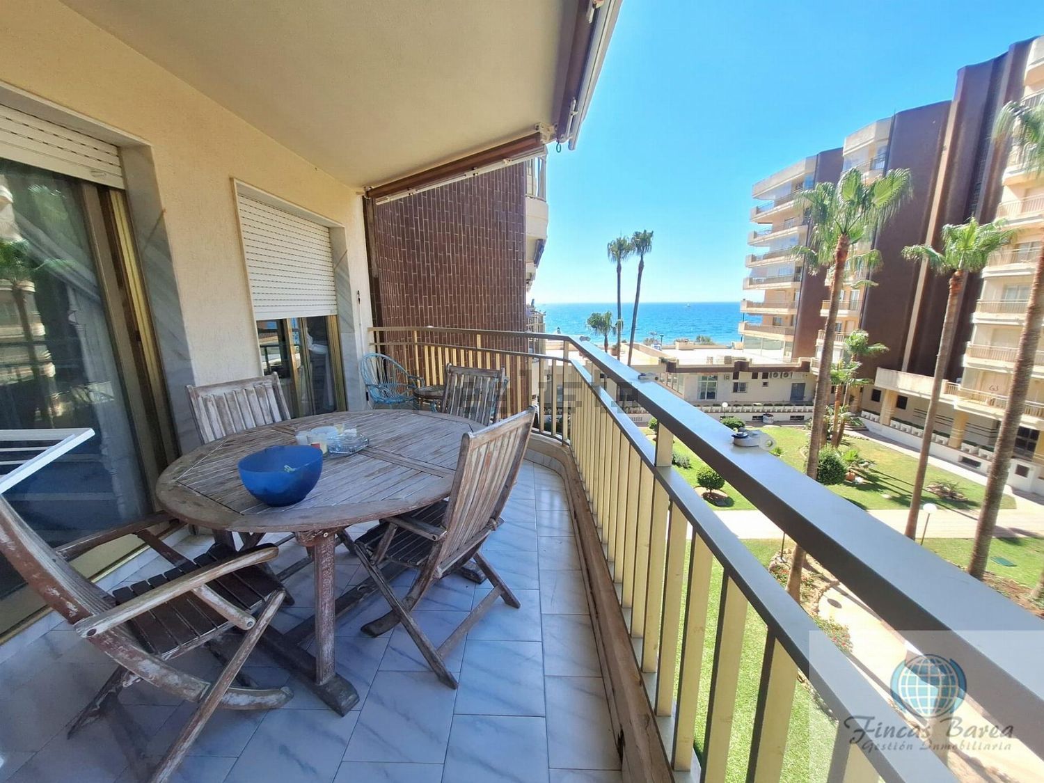 Apartamento à venda pé na areia em Fuengirola