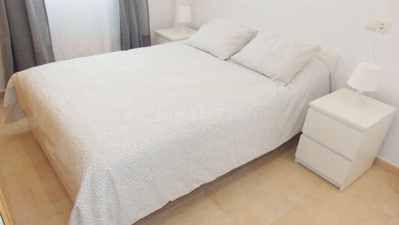 Apartamento em primeira linha de praia em Fuengirola — Quarto