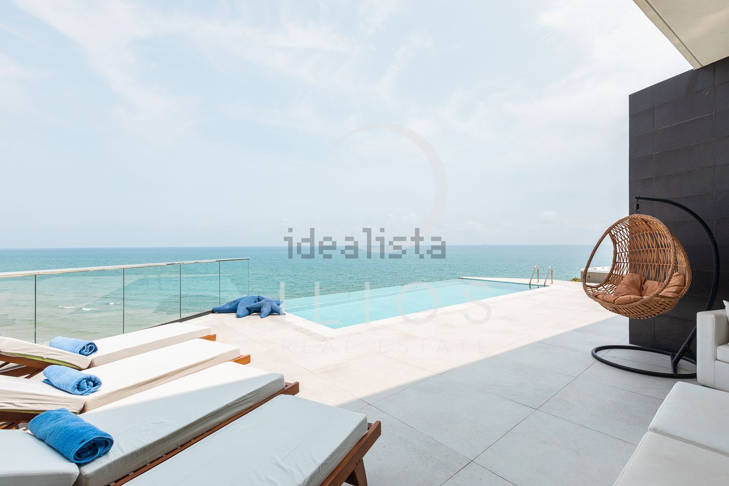 Chalet en venta con acceso directo a la playa en Cullera
