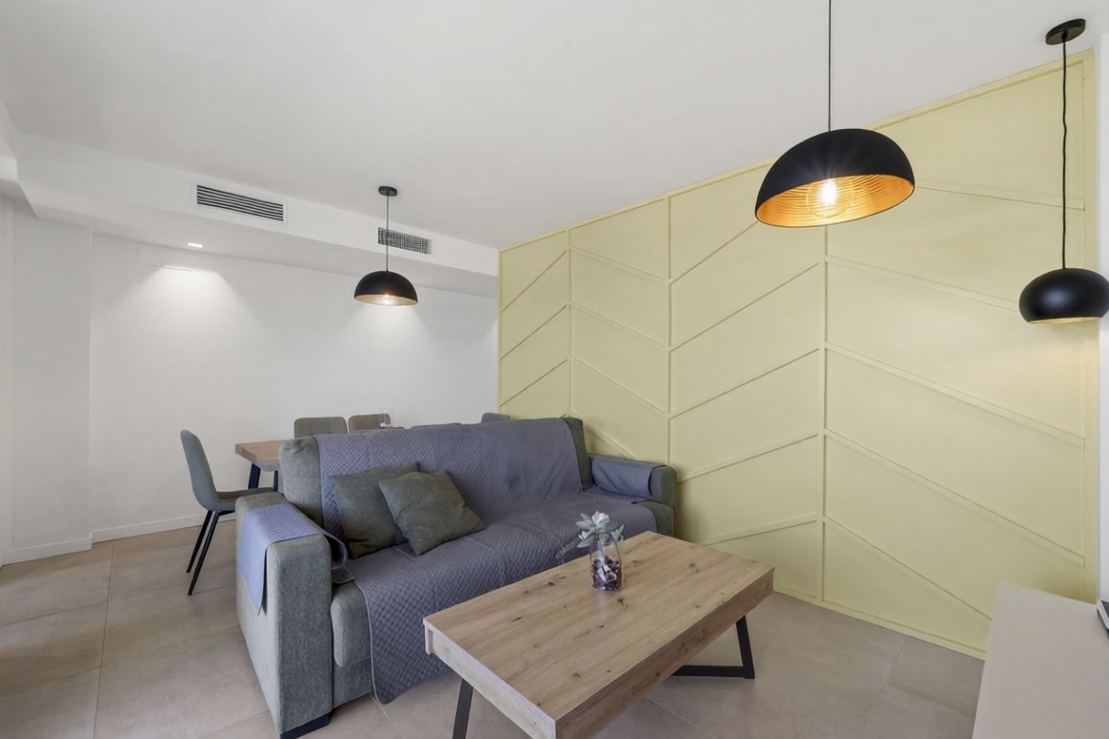 Appartement en première ligne de plage à Fuengirola — Séjour