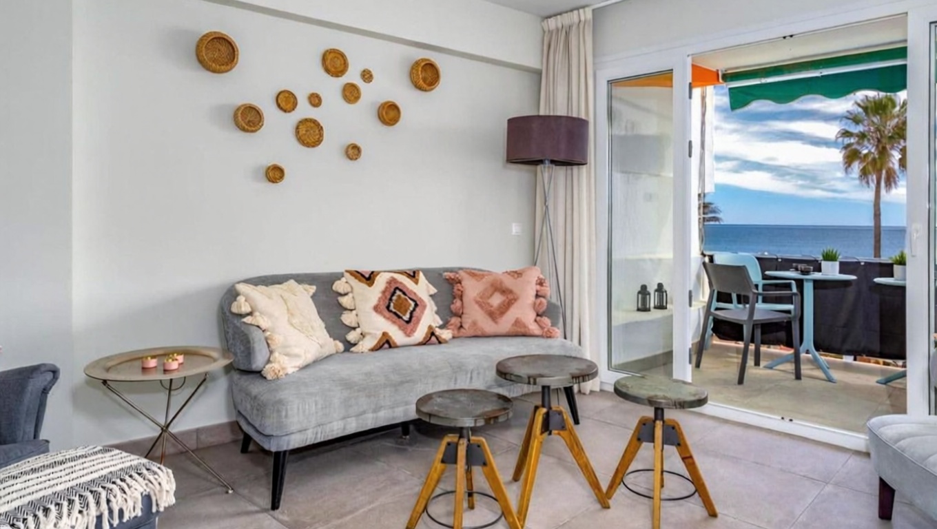 Apartamento em primeira linha de praia em Fuengirola — Sala
