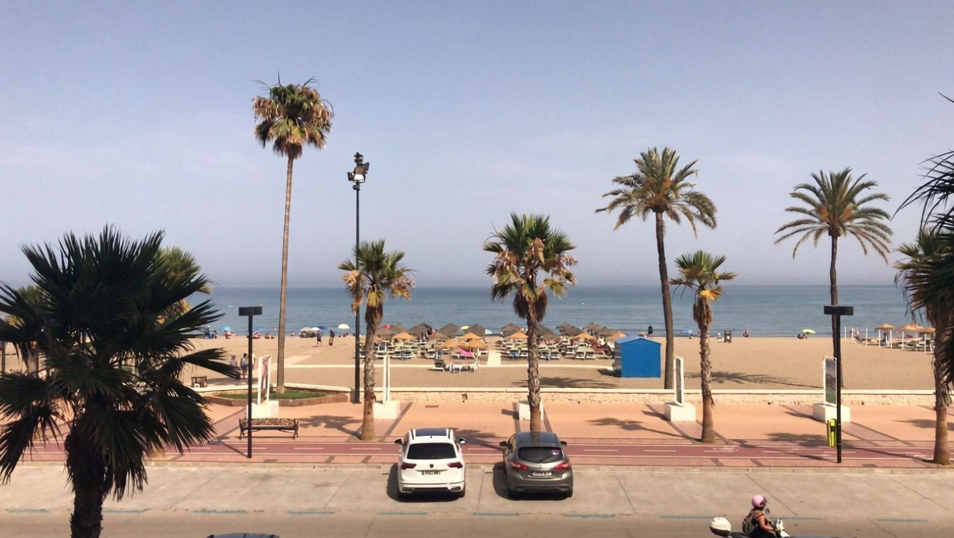 Appartement en première ligne de plage à Fuengirola — Vue mer