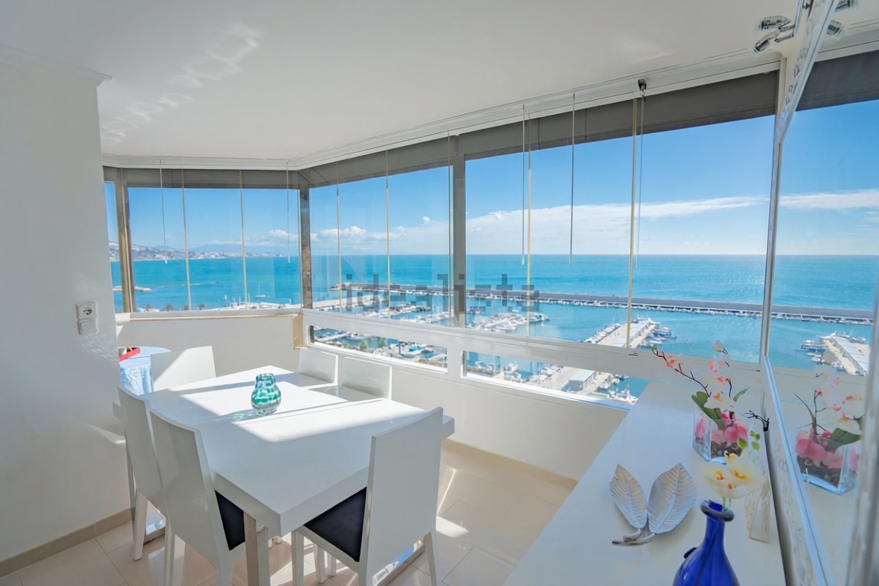 Apartamento em primeira linha de praia em Fuengirola