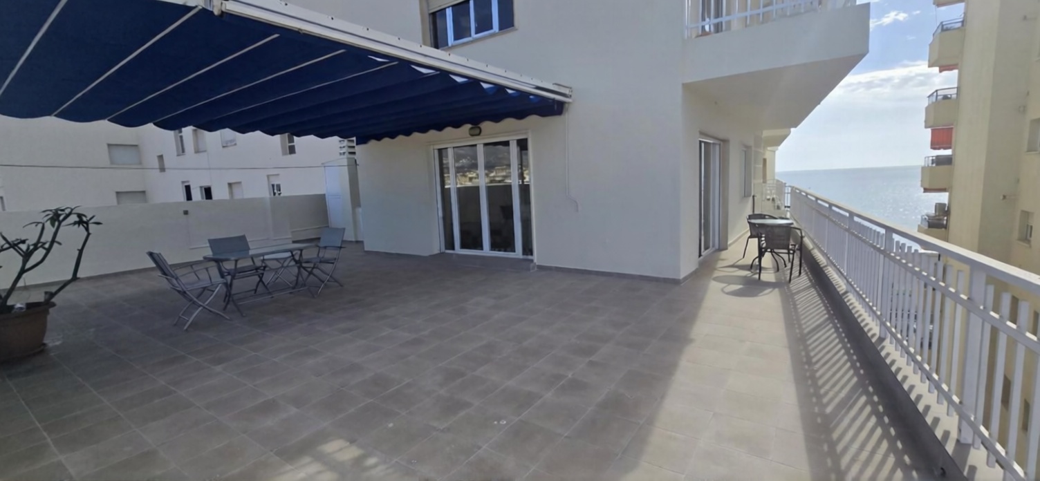Ático em primeira linha de mar em Fuengirola — Terraço mar