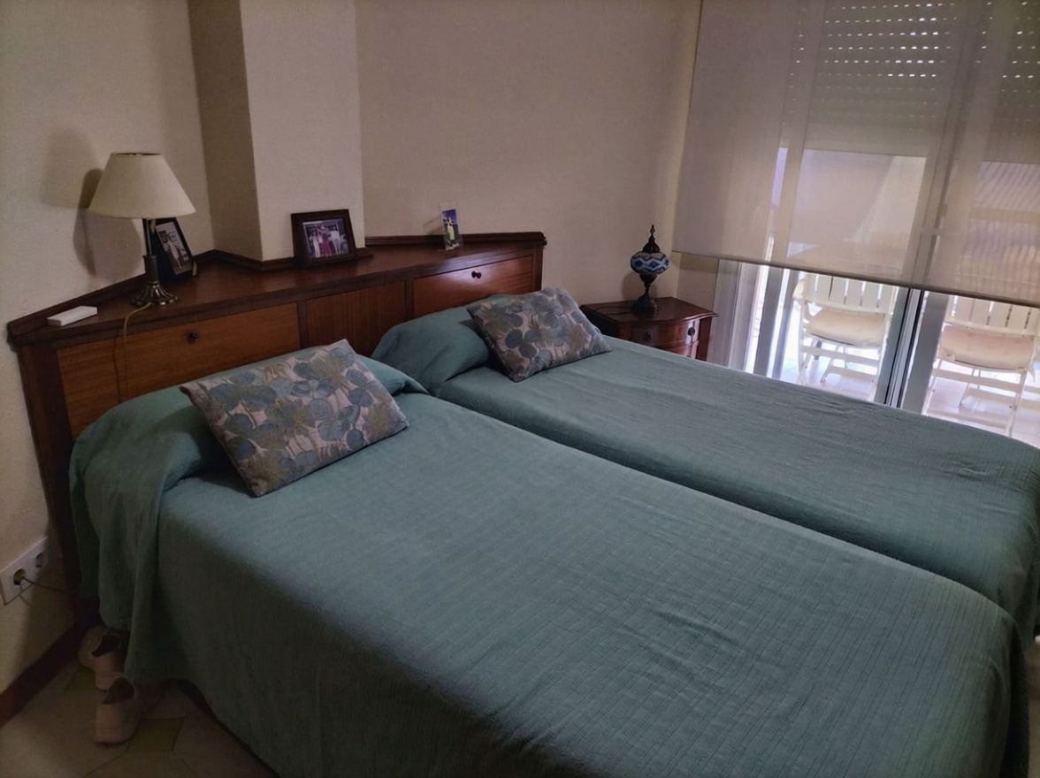 Beachfront flat in Fuengirola — Bedroom
