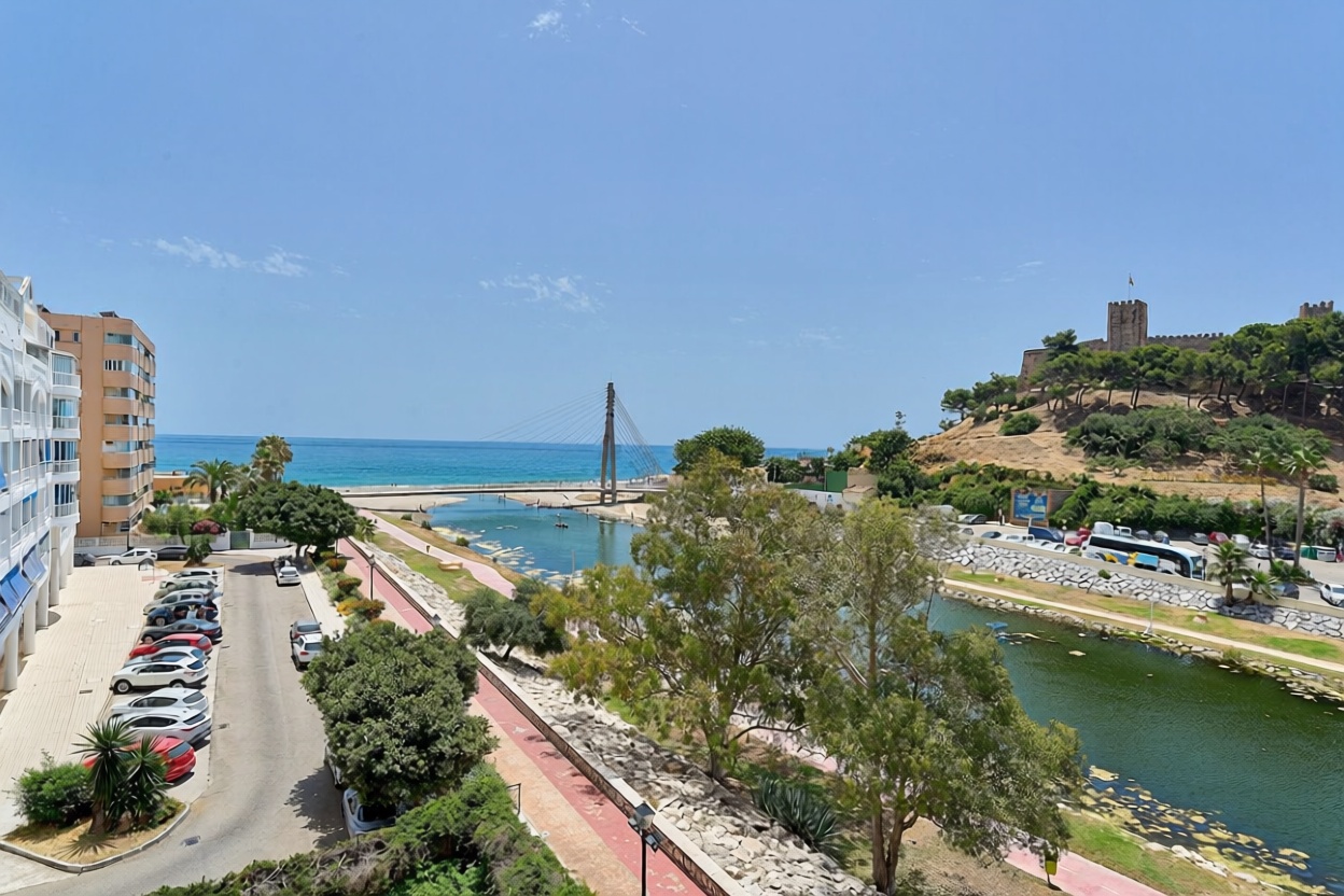 Apartamento em primeira linha de praia em Fuengirola — Vista mar