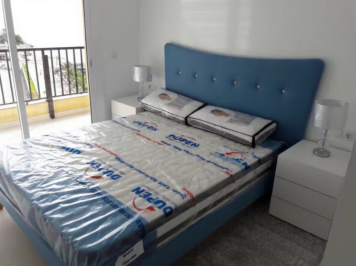 Piso en primera línea de playa en Fuengirola — Dormitorio