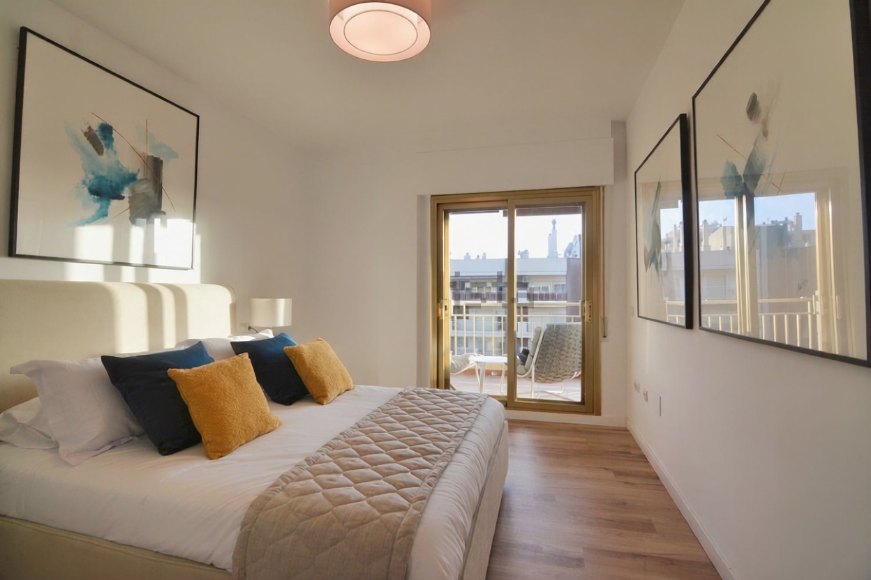 Ático en primera línea de mar en Fuengirola — Dormitorio