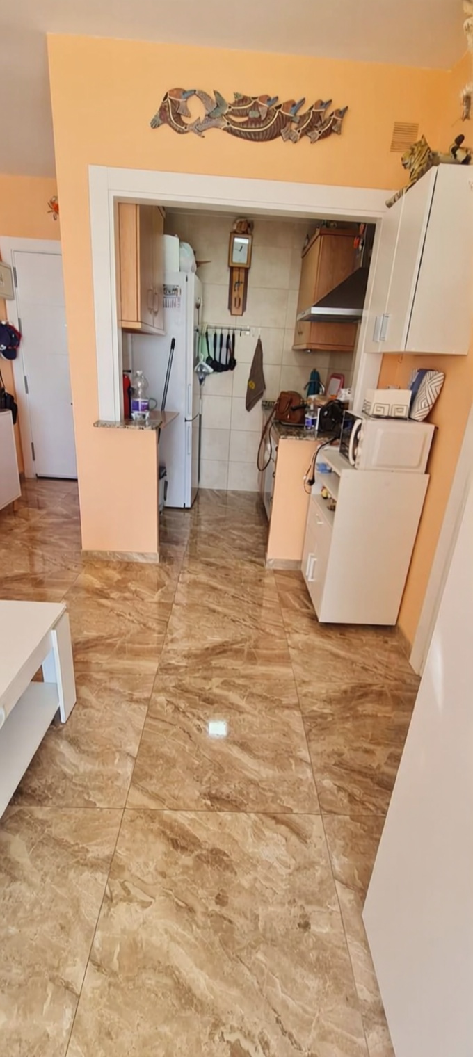 Piso en primera línea de playa en Fuengirola — Cocina