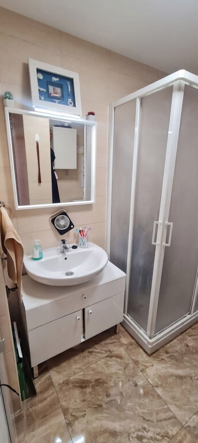 Piso en primera línea de playa en Fuengirola — Baño
