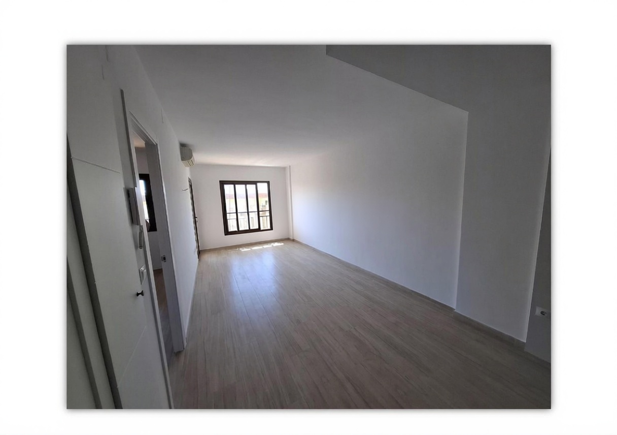 Appartement en première ligne de plage à Fuengirola — Séjour