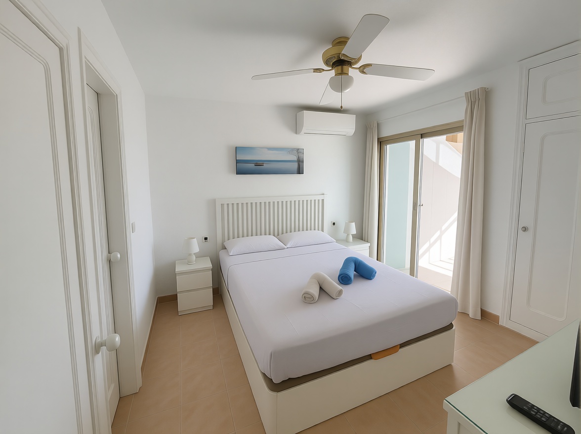 Appartement en première ligne de plage à Fuengirola — Chambre