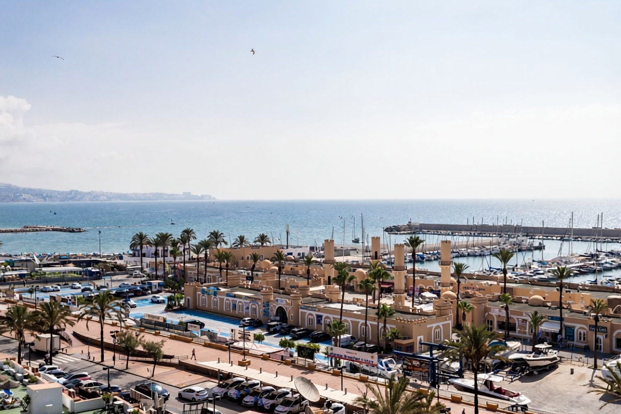 Studio en première ligne de plage à Fuengirola — Vue mer