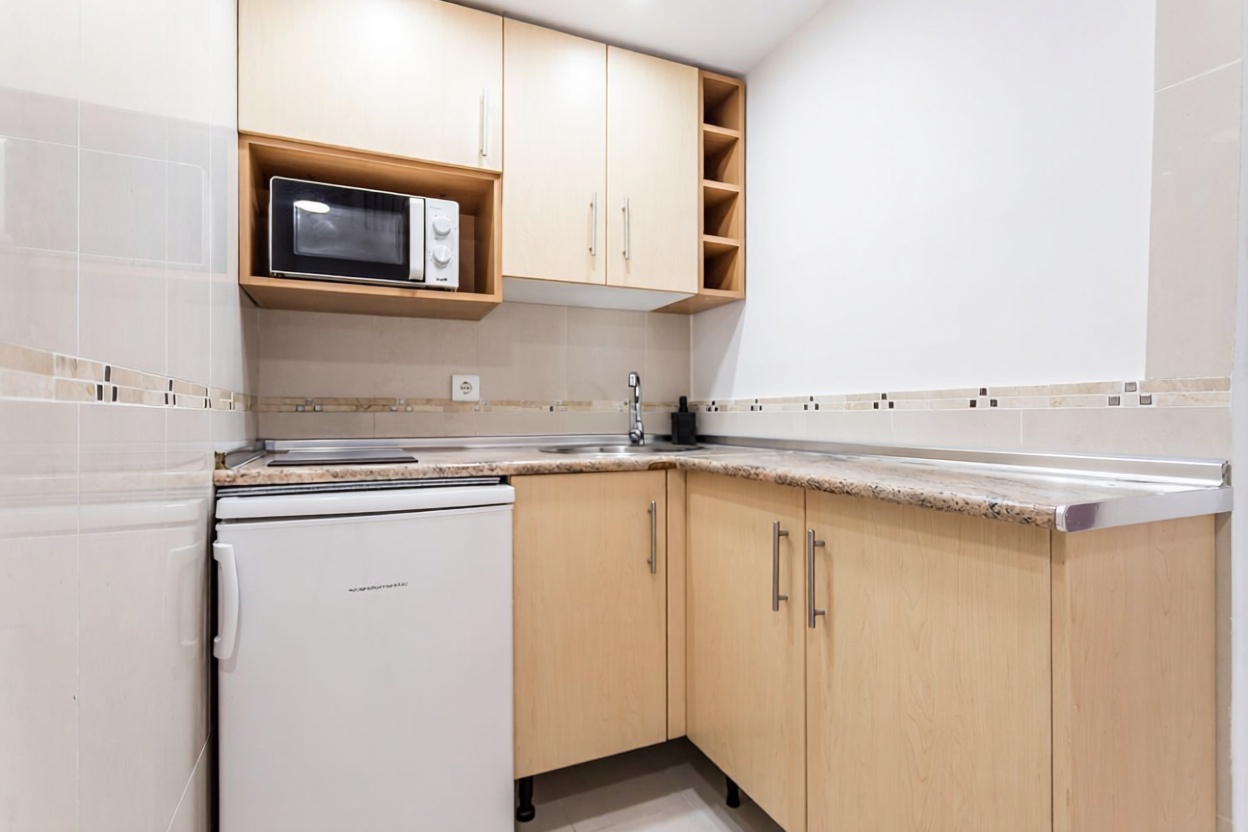 Studio en première ligne de plage à Fuengirola — Cuisine