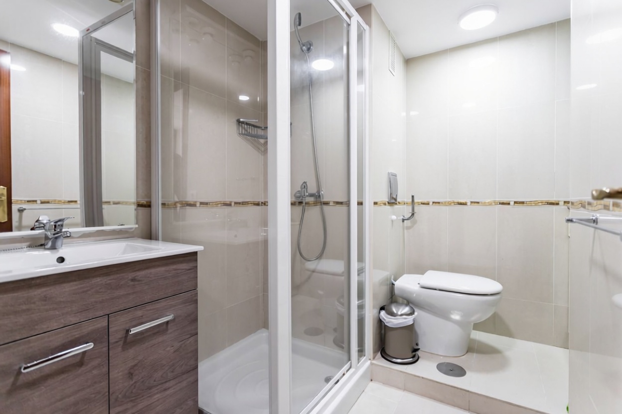 Studio en première ligne de plage à Fuengirola — Sanitaires