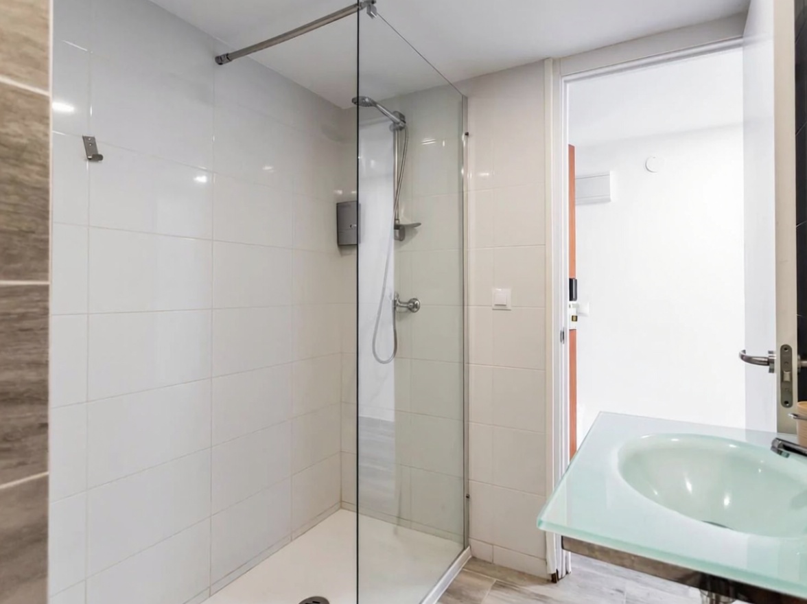 Appartement en première ligne de plage à Fuengirola — Piscine