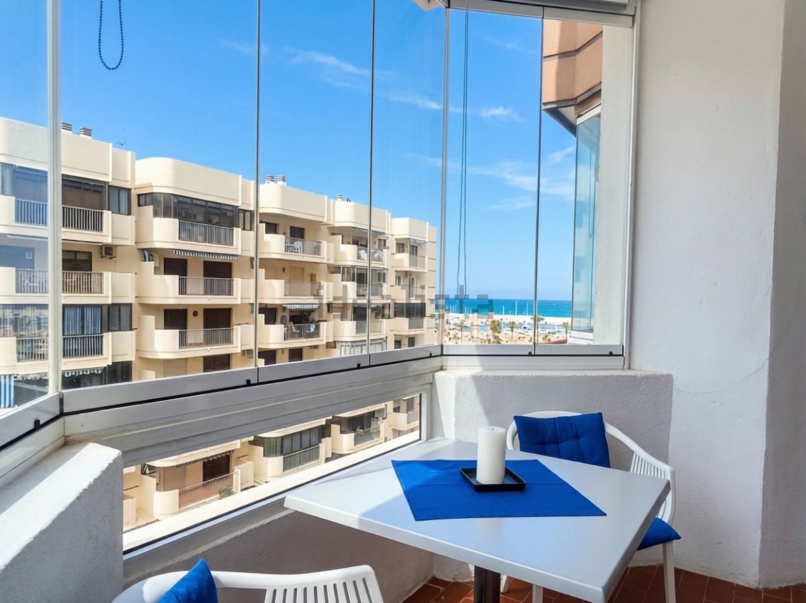 Estudio en primera línea de playa en Fuengirola