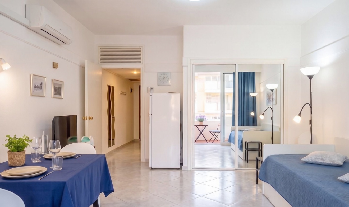 Studio en première ligne de plage à Fuengirola — Séjour
