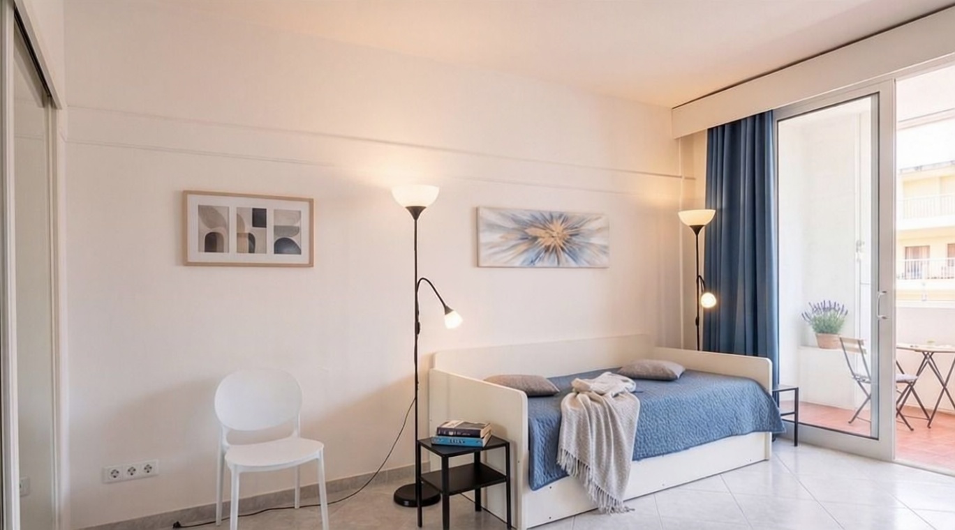 Studio en première ligne de plage à Fuengirola — Chambre