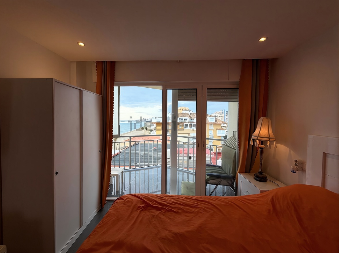 Appartement en première ligne de plage à Fuengirola — Chambre