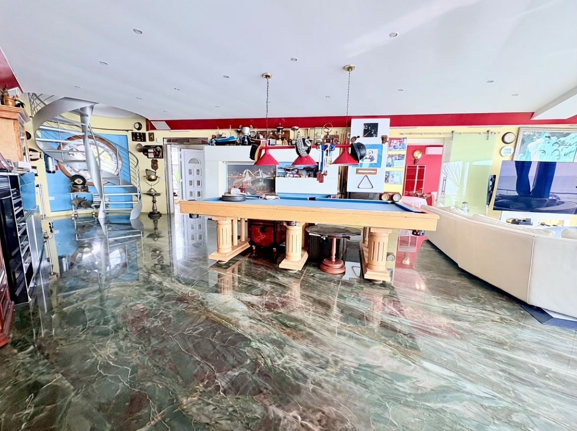Chalet con acceso directo a playa en Mijas — Salón