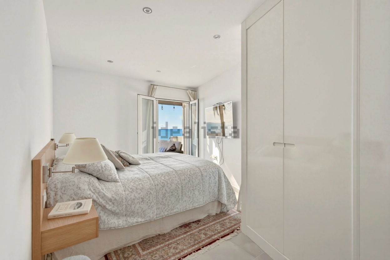 Ático en primera línea de mar en Mijas — Dormitorio