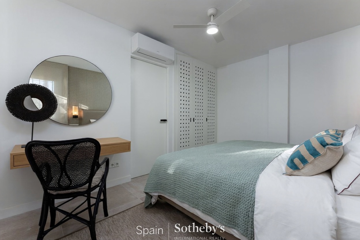Ático en primera línea de mar en Mijas — Dormitorio