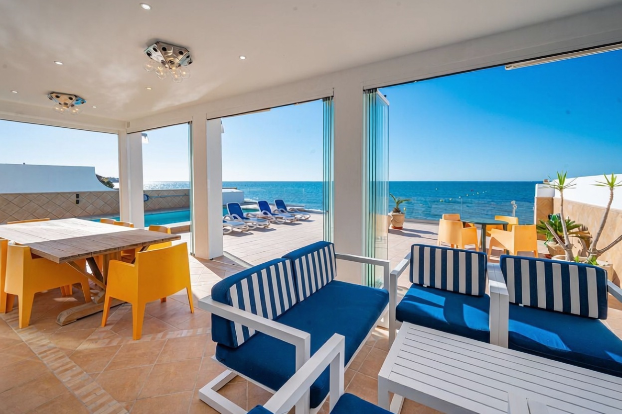 Chalet con acceso directo a playa en Mijas