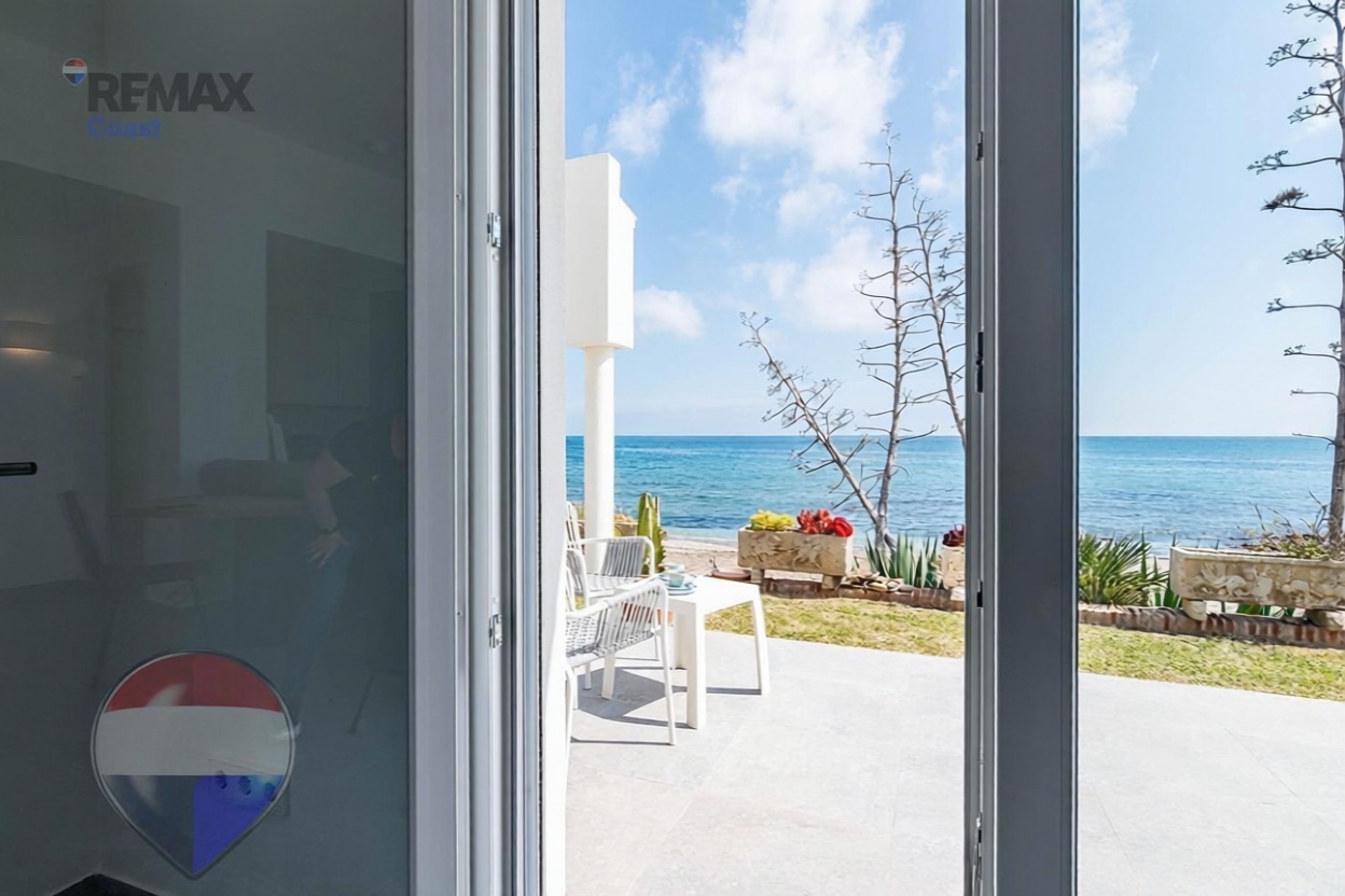 Chalet avec accès direct à la plage à Mijas — Vue mer