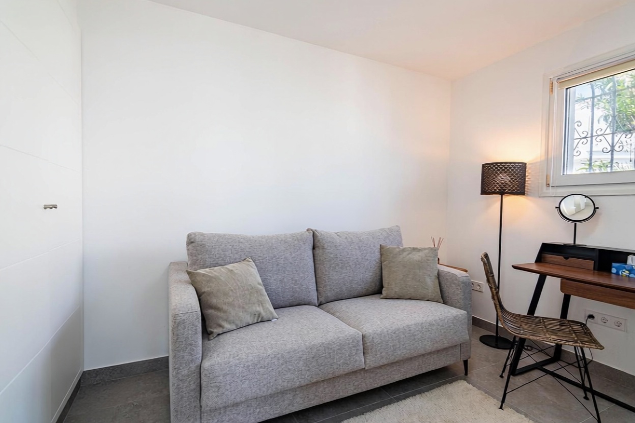 Chalet avec accès direct à la plage à Mijas — Séjour