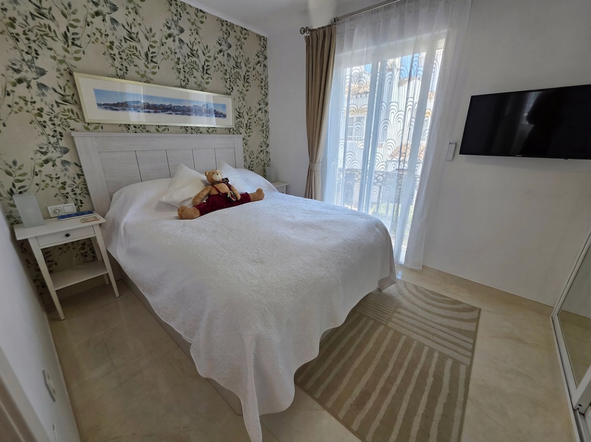 Chalet con acceso directo a playa en Mijas — Dormitorio