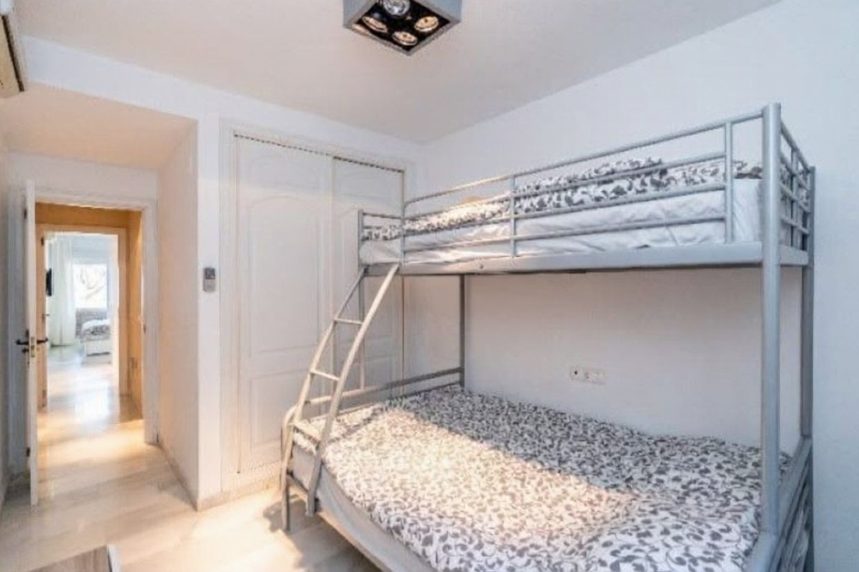 Maison de campagne avec accès direct à la plage à Mijas — Chambre