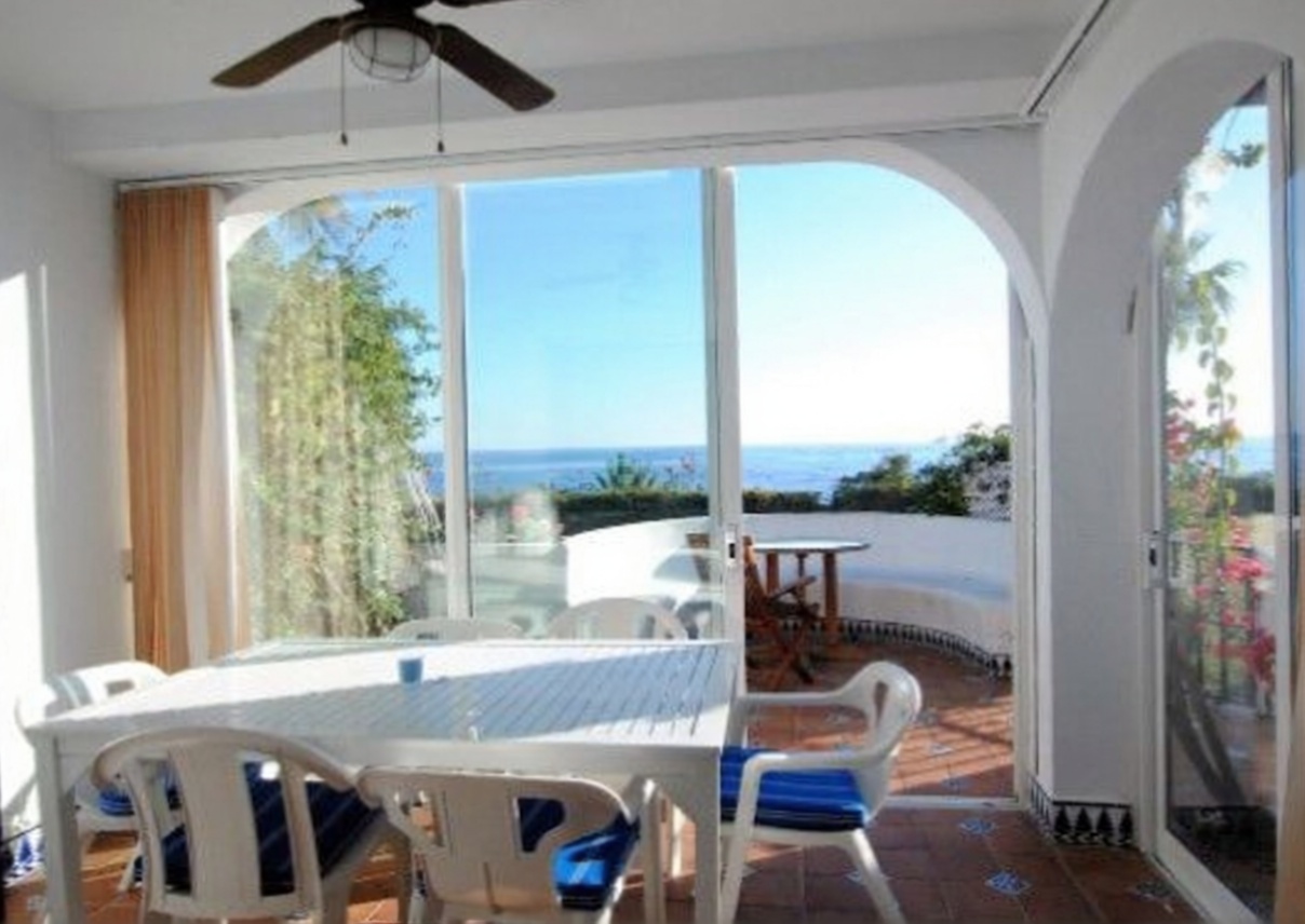 Chalet avec accès direct à la plage à Mijas — Terrasse mer