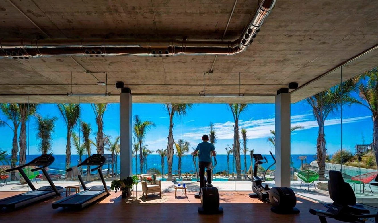 Piso en primera línea de playa en Mijas — Vista mar