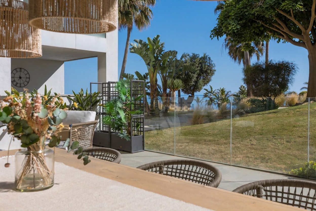 Piso en primera línea de playa en Mijas