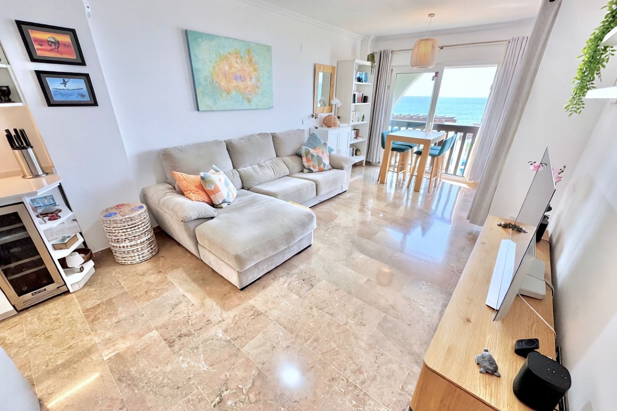Piso en primera línea de playa en Mijas — Dormitorio