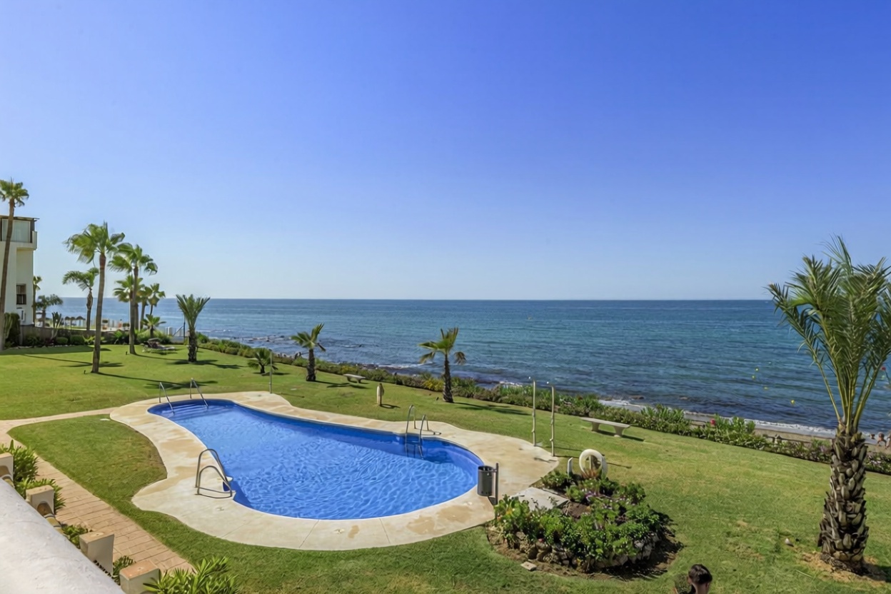 Ático en primera línea de mar en Mijas — Vista mar