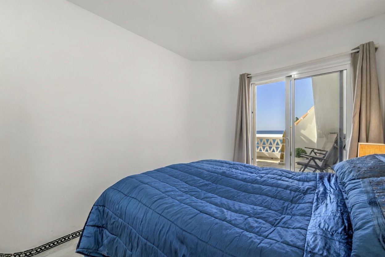 Ático en primera línea de mar en Mijas — Dormitorio