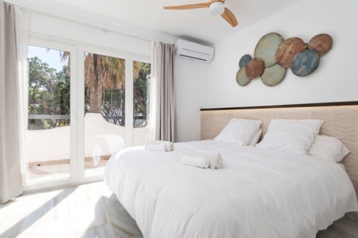 Chalet avec accès direct à la plage à Mijas — Chambre