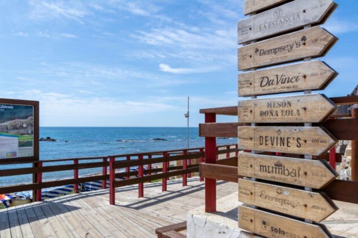 Chalet avec accès direct à la plage à Mijas — Vue mer