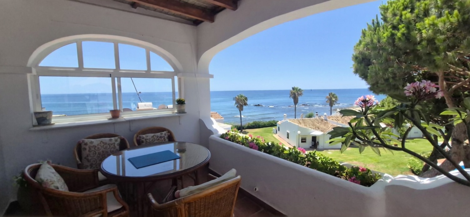 Квартира первая линия пляжа в Mijas