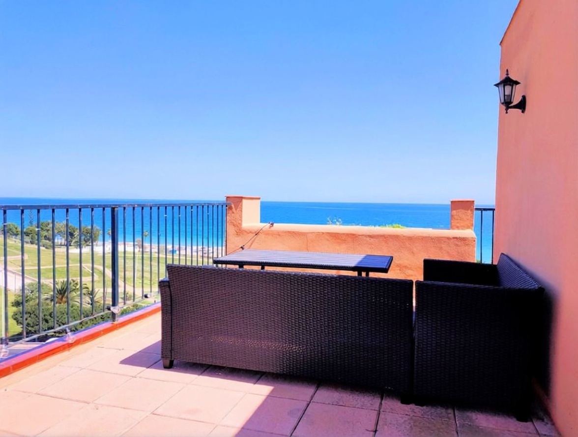 Ático en primera línea de mar en Fuengirola