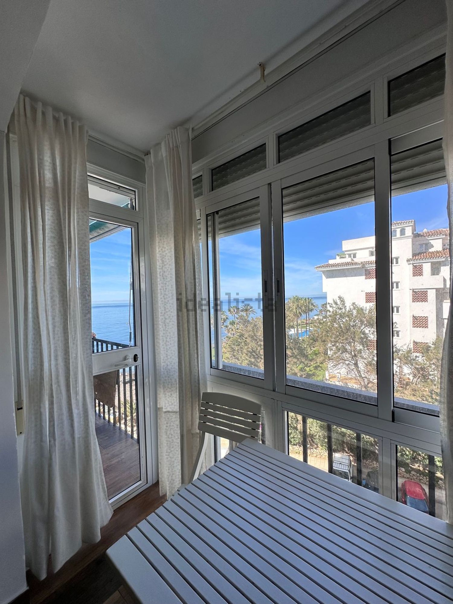 Flat for sale frontline beach in Mijas
