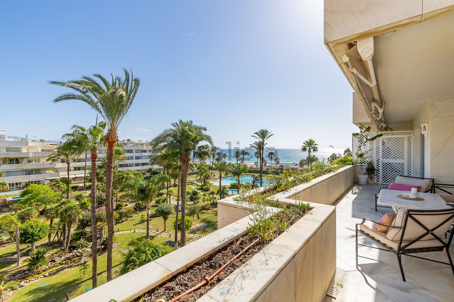 Duplex en première ligne de plage à Marbella